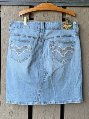 Levi’s 731L Denim Mini Skirt Light Wash Y2K Distressed Pocket Detail No size tag
